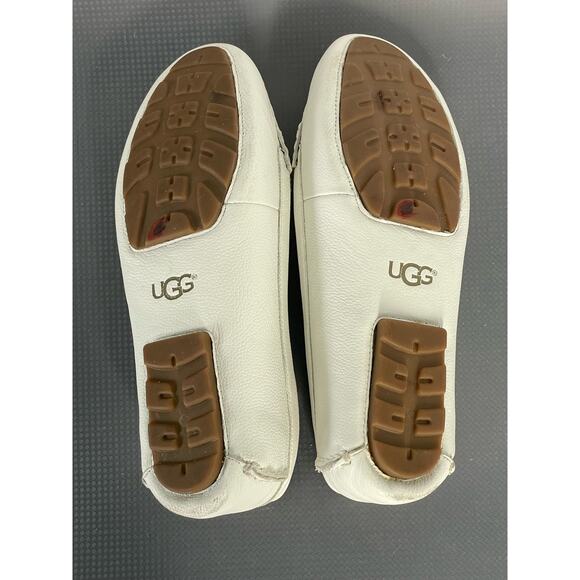 UGG Clair White Perforated Leather Mocassin Loafers Flat Slip on Size 8 - Picture 8 of 8